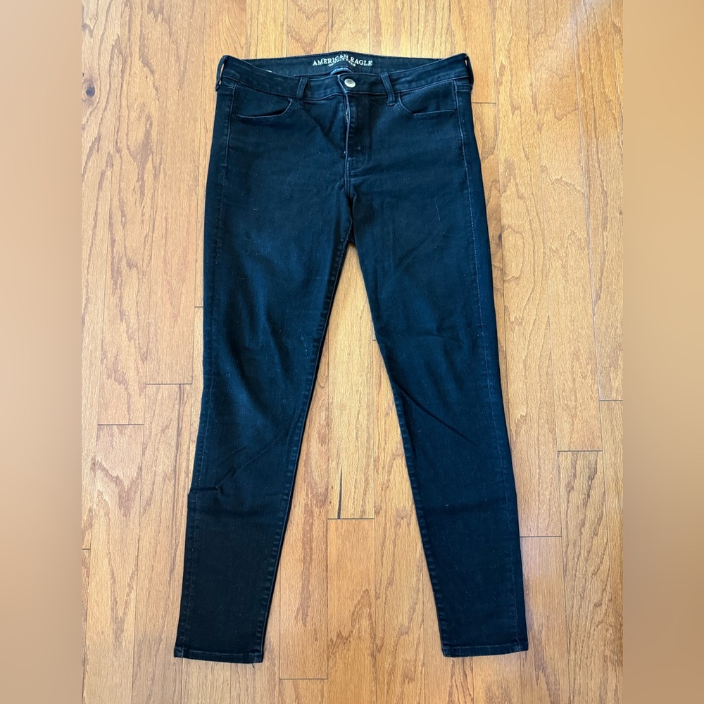 NWOT American Eagle Outfitters Black Skinny Jeans - High Rise Stretch